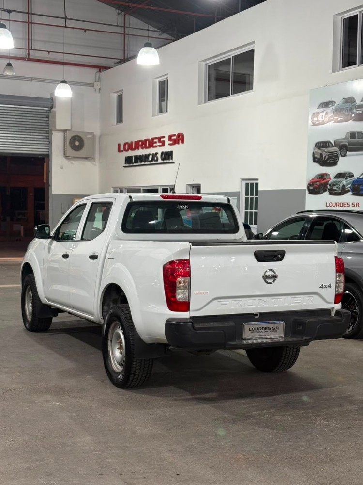 Nissan FRONTIER S 4x4 D/C MT — foto 7